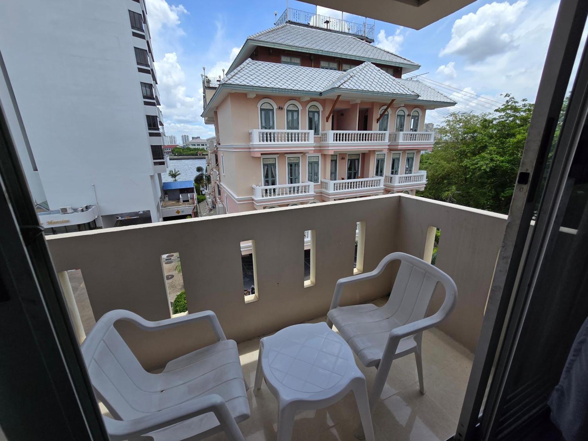 Bella Bella Riverview Bangkok Luaran gambar